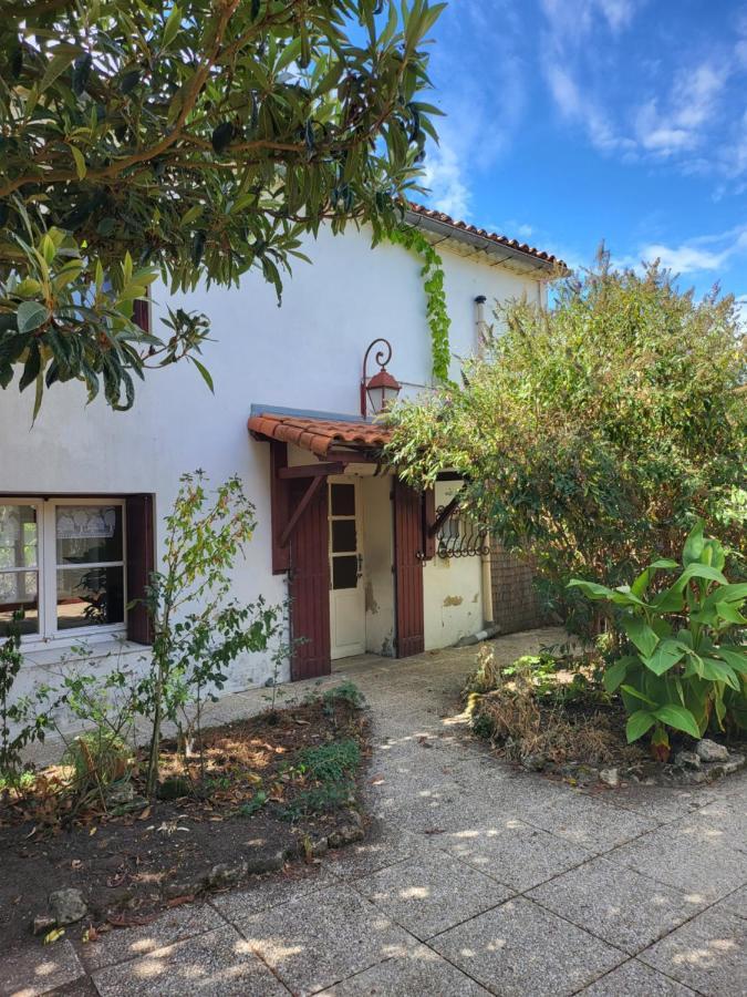 La Maison Rouge Paisible Maison De Pays ซูชง ภายนอก รูปภาพ